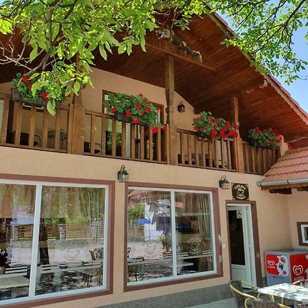 Cabana Sarmis Costesti Екстериор снимка
