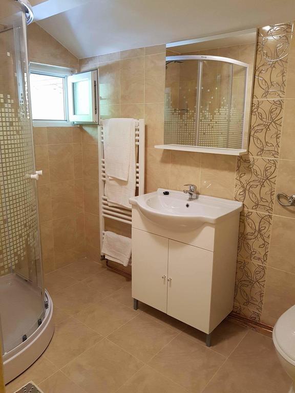 Cabana Sarmis Costesti Екстериор снимка