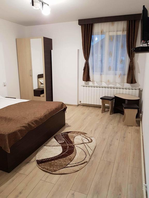 Cabana Sarmis Costesti Екстериор снимка