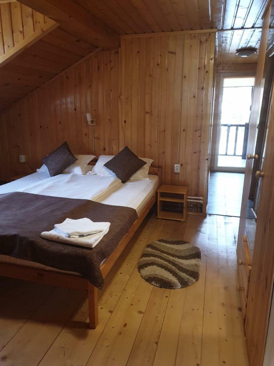 Cabana Sarmis Costesti Екстериор снимка